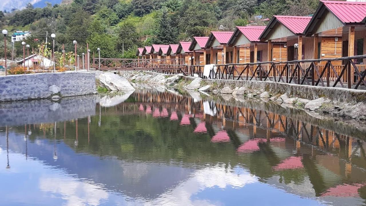 Hotel Shivalaya Retreat Manāli Exterior foto
